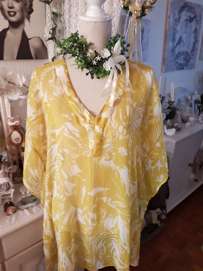 Haut fluide voile jaune moutarde C & A Taille M (taille grand) Neuf - photo numéro 2