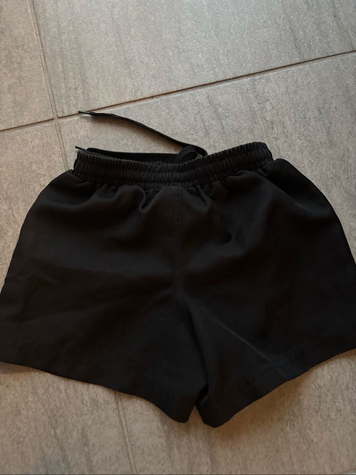 Short Gilbert - photo numéro 5
