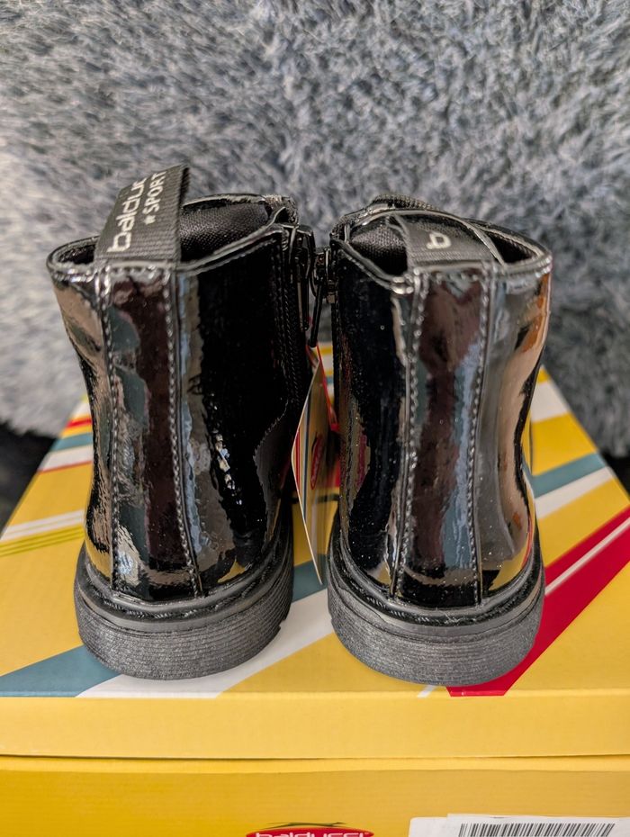 Bottines montantes fille. Taille 23. Neuf. Semelle intérieure en cuir. Balducci - photo numéro 10