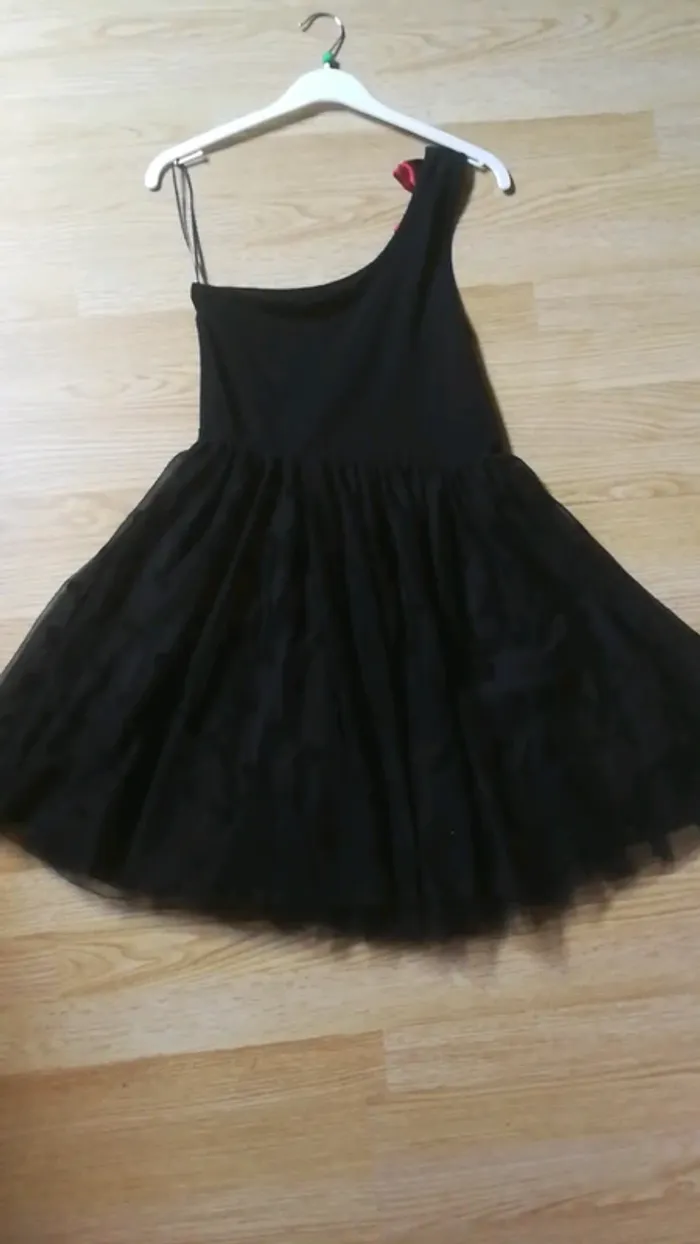 Robe de soirée - photo numéro 2