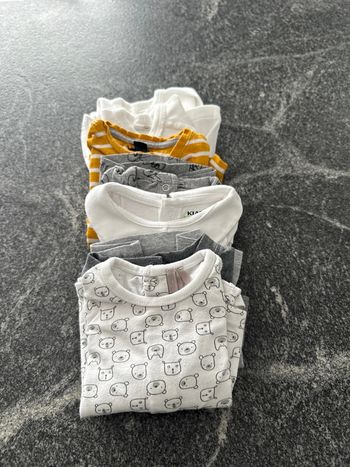 Lot de 7 tshirts manches longues bébé garçon 1 mois très bon état