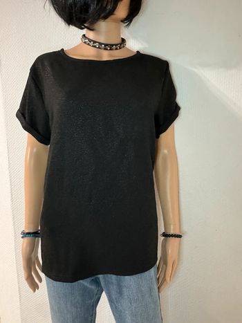 T-shirt Noir Zeeman en Taille 44 - Basique Confortable avec Finitions Soignées légèrement brillant