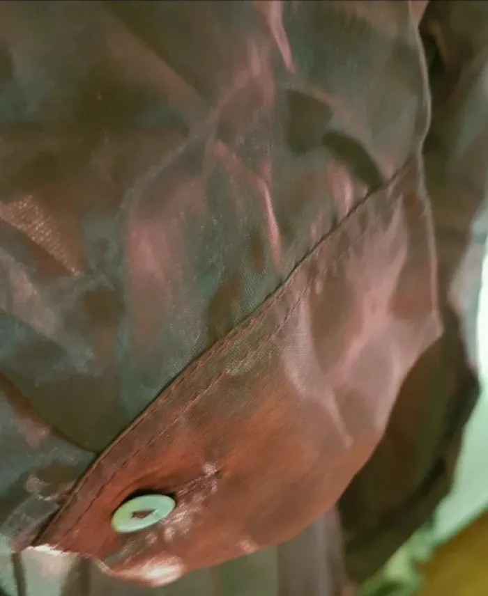 Chemisier chic en voile bordeaux irisé 3 Suisses Taille 40 Neuf - photo numéro 5