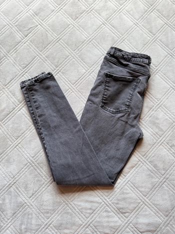 Jean skinny gris déchiré - Kiabi - Taille 38 - très bon état