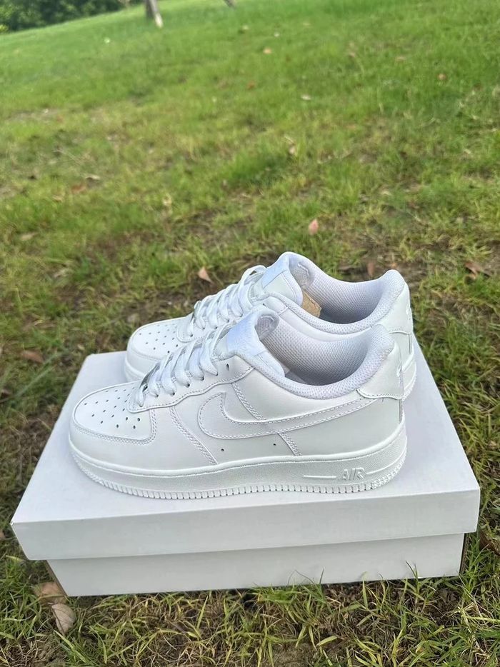 Nike Air Force 1 Low '07 White 42 - photo numéro 5