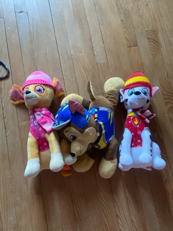 Lot 3 peluches pat patrouille
