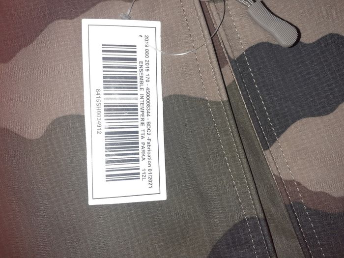 Parka goretex neuve avec étiquette - photo numéro 2