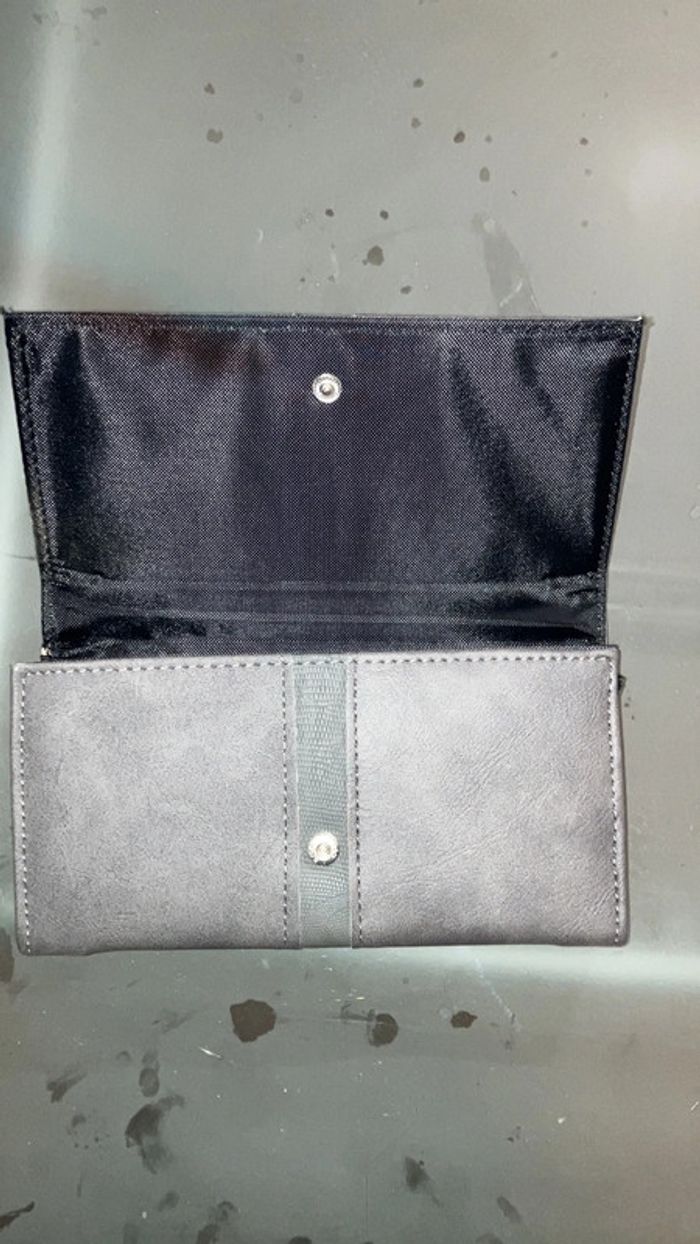 Grand portefeuille femme gris. - photo numéro 2