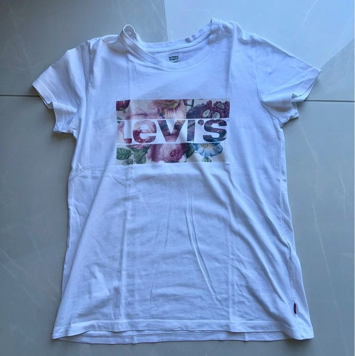 T shirt Lévis fleuri XS