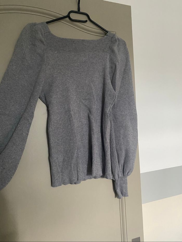 Pull gris - photo numéro 3