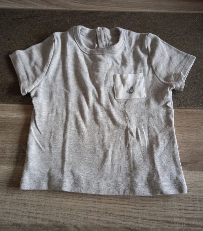 2 t shirt 18 mois - photo numéro 2