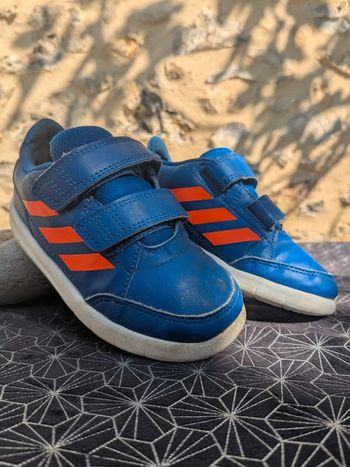 Baskets Adidas garçon – Pointure 26