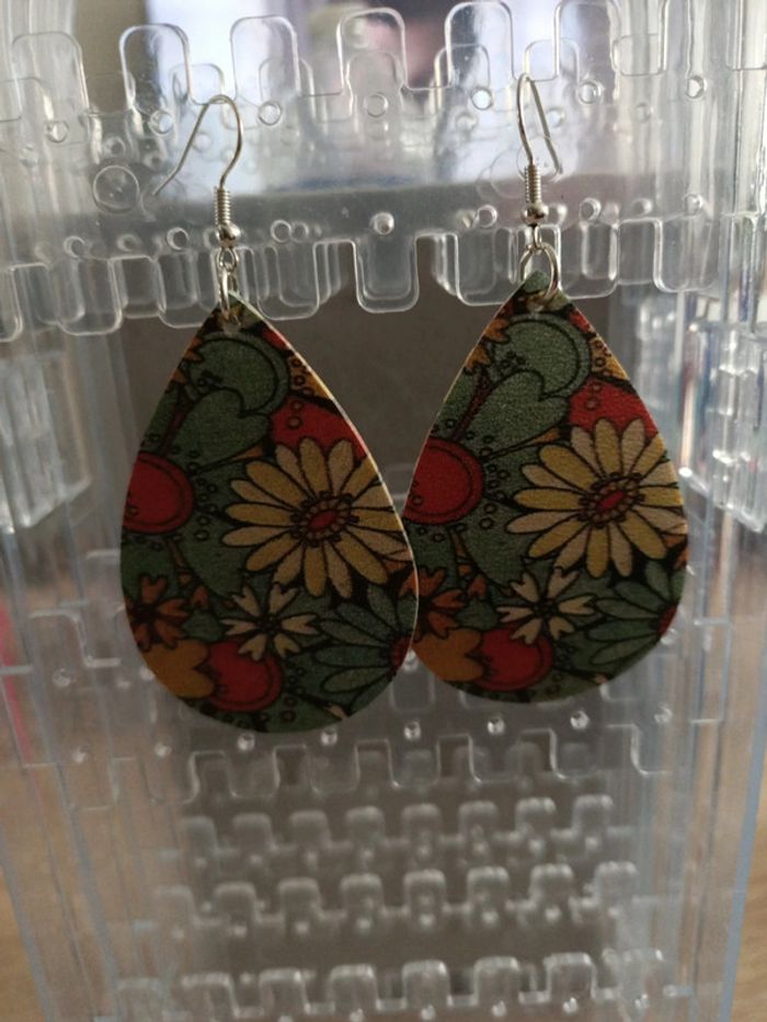 Boucles d'oreilles fleurs - photo numéro 3