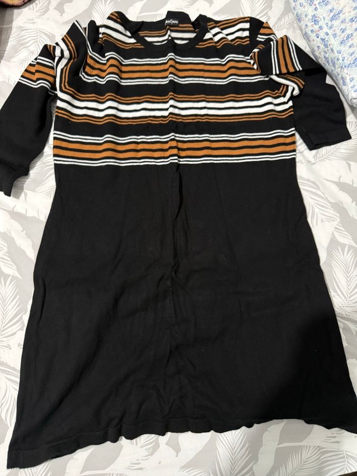 De vêtements - photo numéro 3