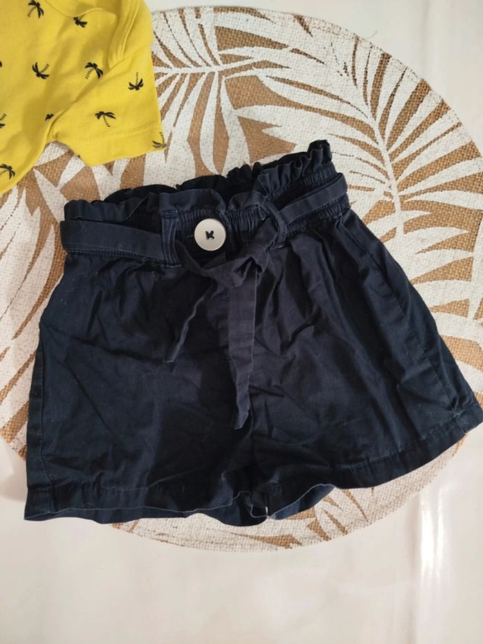 Short carotte ceinture évasé bleu marine 12 mois Kiabi