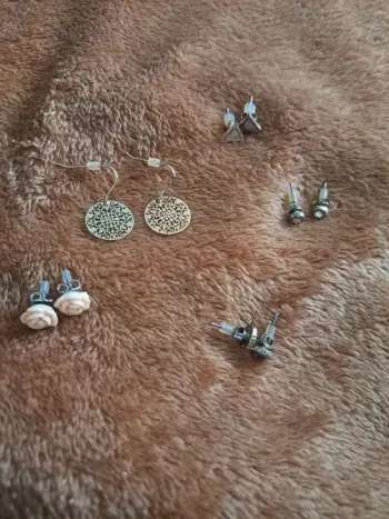 Lot de boucles d'oreilles