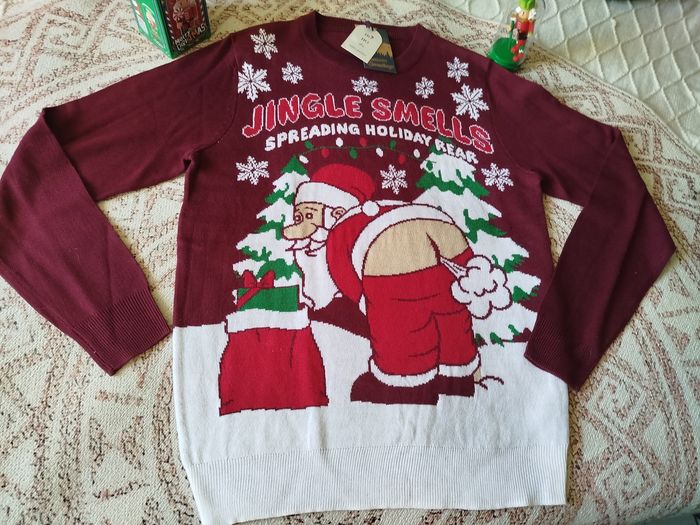 🎅 Pull de Noël "Père Noël qui pète" - photo numéro 2