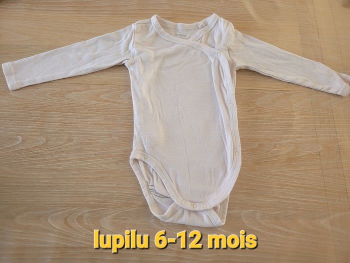 4 bodies mixte 6 mois peuvent être vendus séparément - photo numéro 5