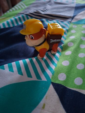 Figurine Ruben pat patrouille avec tractopelle qui se déploie 