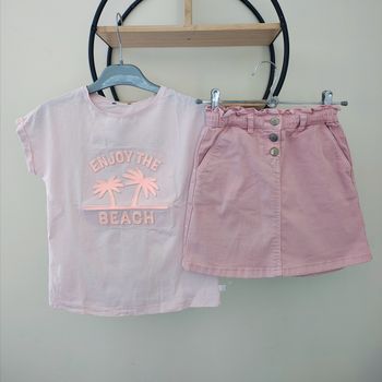 8 ans ensemble été Teeshirt Okaïdi et jupe tape a l'oeil 