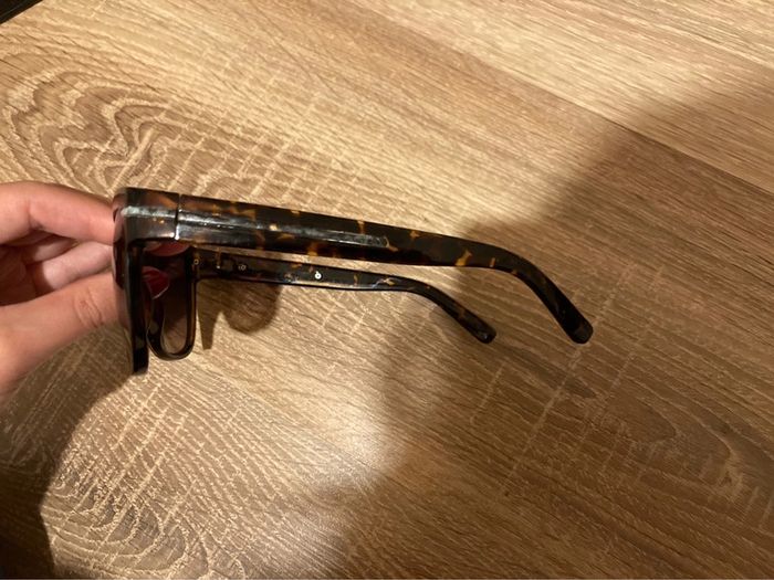 Lunettes de soleil - photo numéro 3