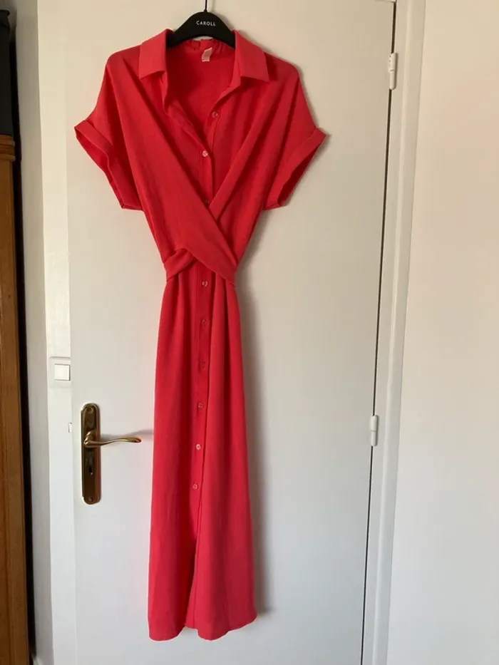 Robe longue corail à nouer à la taille - photo numéro 2