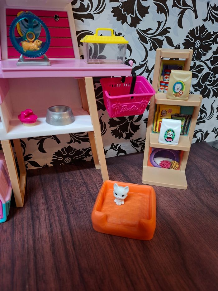 Barbie avec animalerie chien , chat et hamster - photo numéro 4