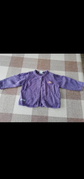 Lot 4 vêtements 9 mois marques diverses