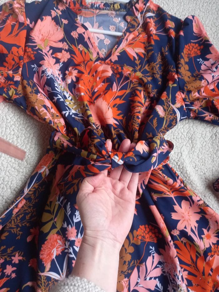 Robe fleurie à volant - photo numéro 5