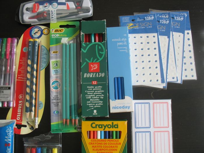 LOT DE DIVERSES FOURNITURES SCOLAIRES - NEUF - n°58 - photo numéro 4
