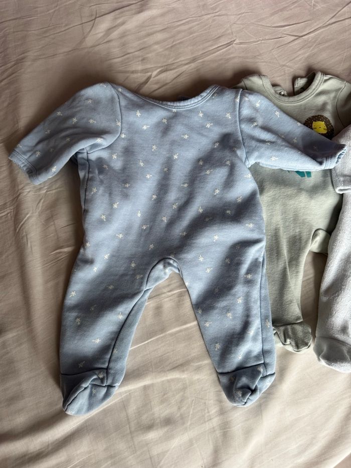 Pyjamas bébé taille naissance - photo numéro 2