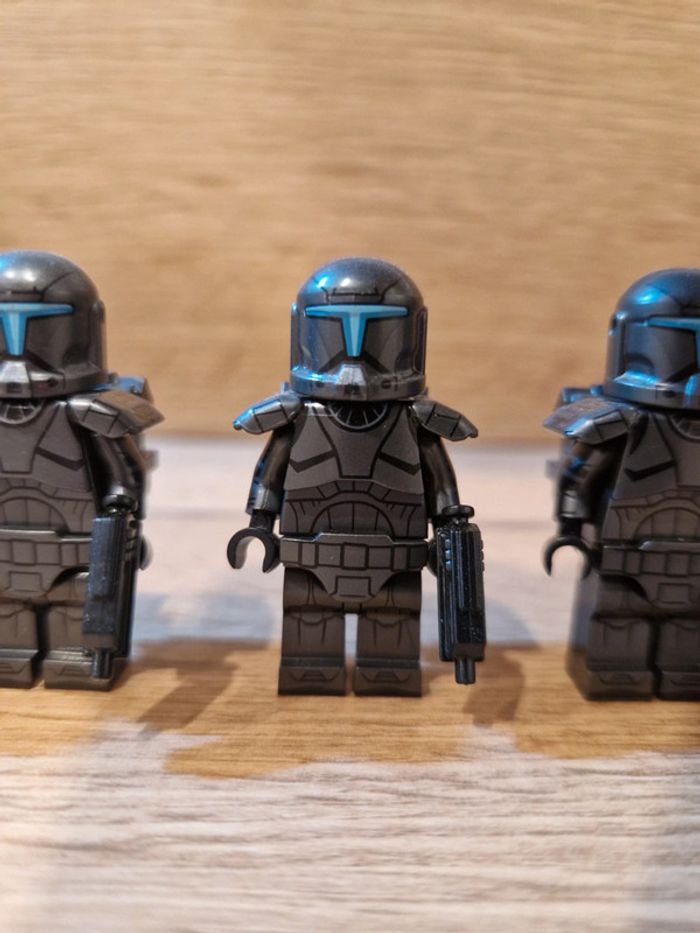 Figurines type lego 4 clones noir star wars - photo numéro 2
