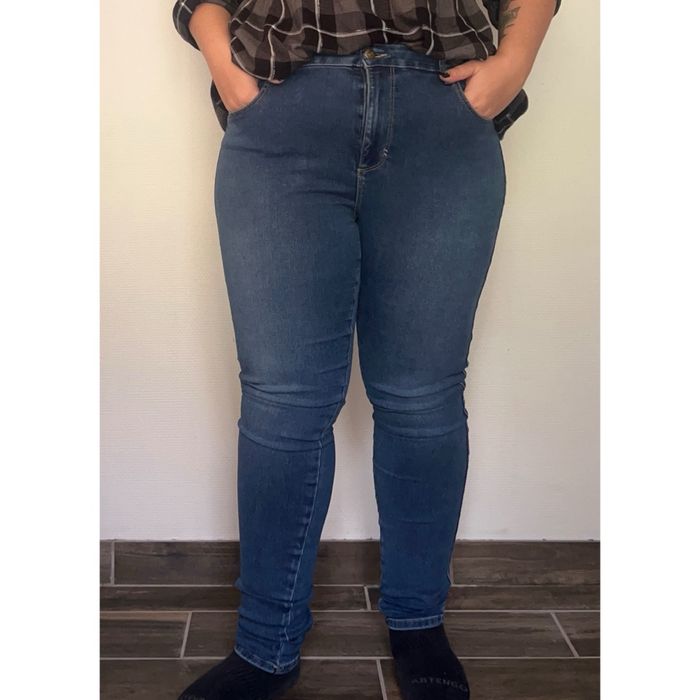 Jean skinny bleu foncé taille 48 Only Carmakoma