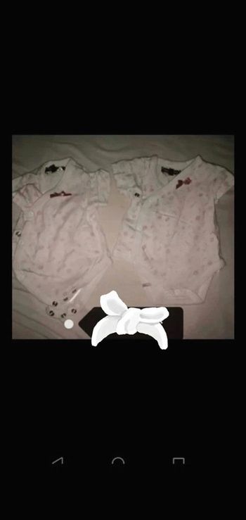 Lot 2 body manches courtes tout compte fait 1 mois