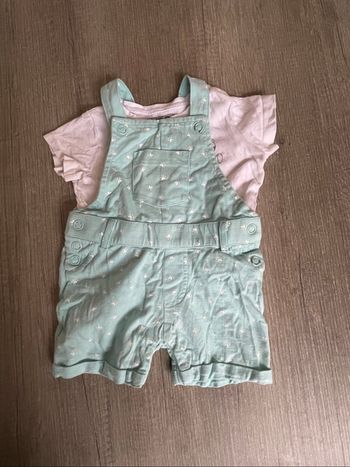 Ensemble salopette short + t-shirt 12 mois