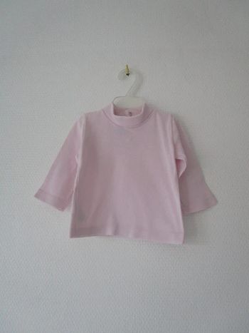 Sous-pull rose pâle Petit Bateau 6 mois TBE