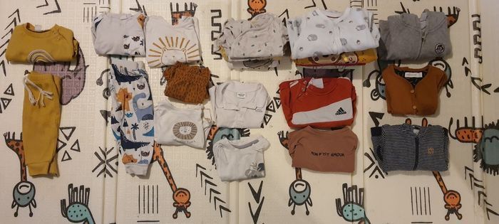 Lot vêtements 6 mois - photo numéro 2