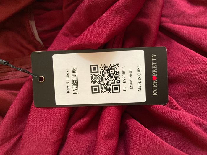 Robe de soirée de maternité rouge bordeaux - photo numéro 6