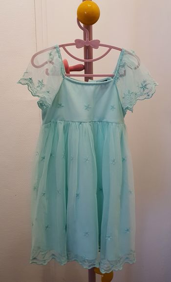 Robe en tulle brodée 6 ans