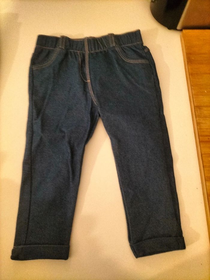Lot 5 pantalons 18 mois. - photo numéro 2