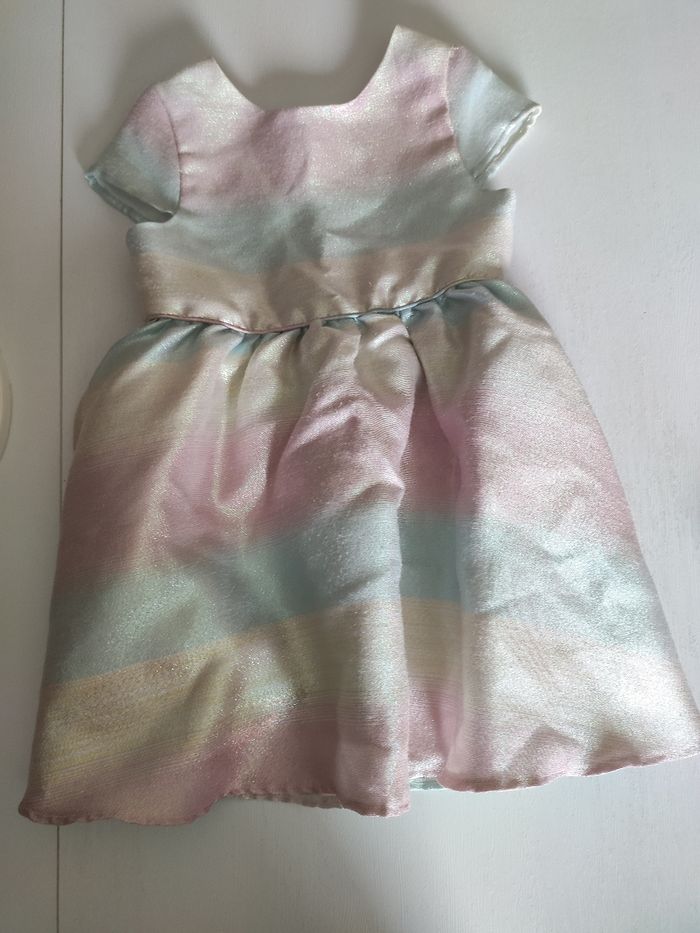 Robe multicolore - taille 7-8 ans