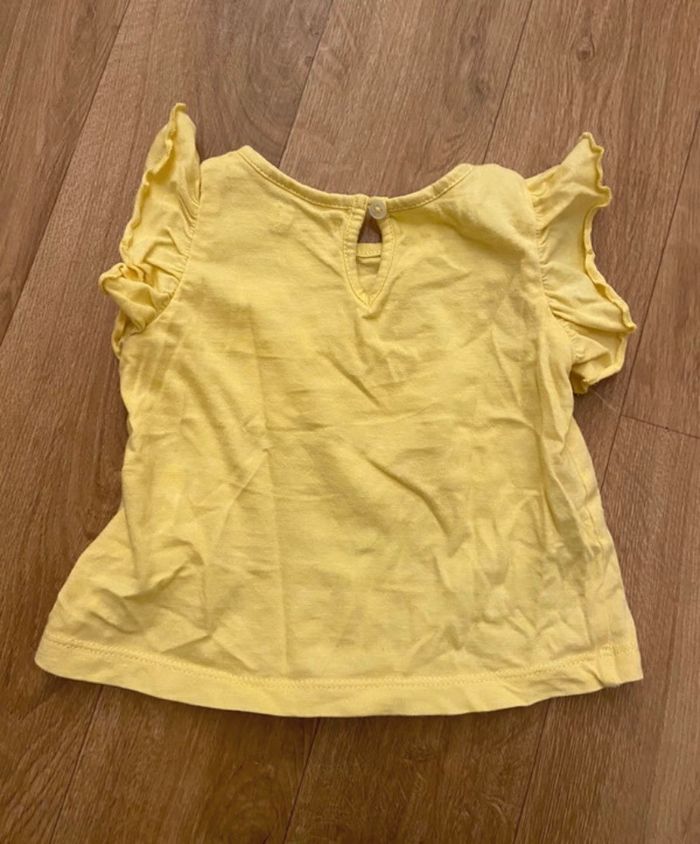 T-shirt jaune bébé 6 mois - photo numéro 2