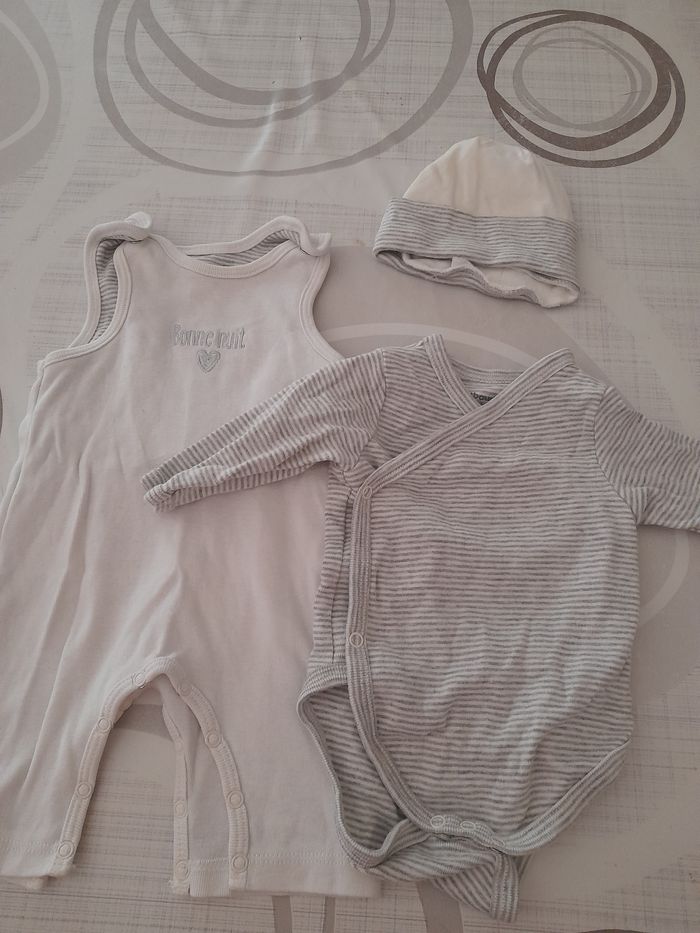 Tenue pour dormir bébé
