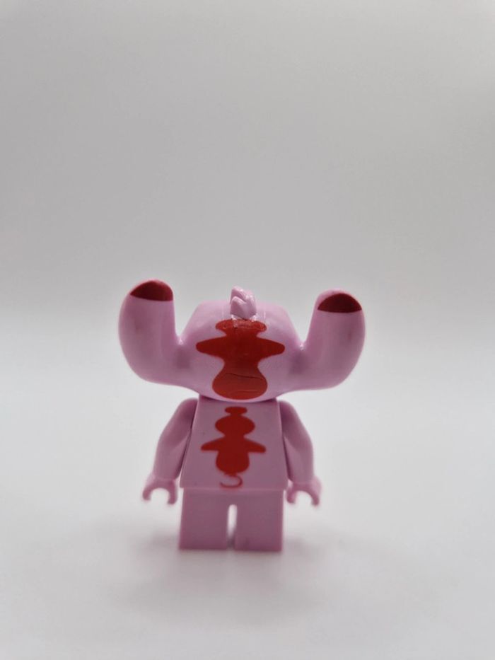 Figurine type lego Angèle Stitch Disney - photo numéro 2