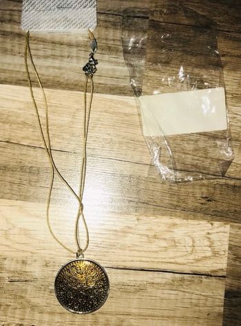 Collier marque moa neuf