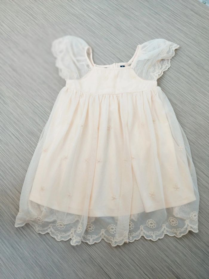 Robe beige fille taille 4 ans