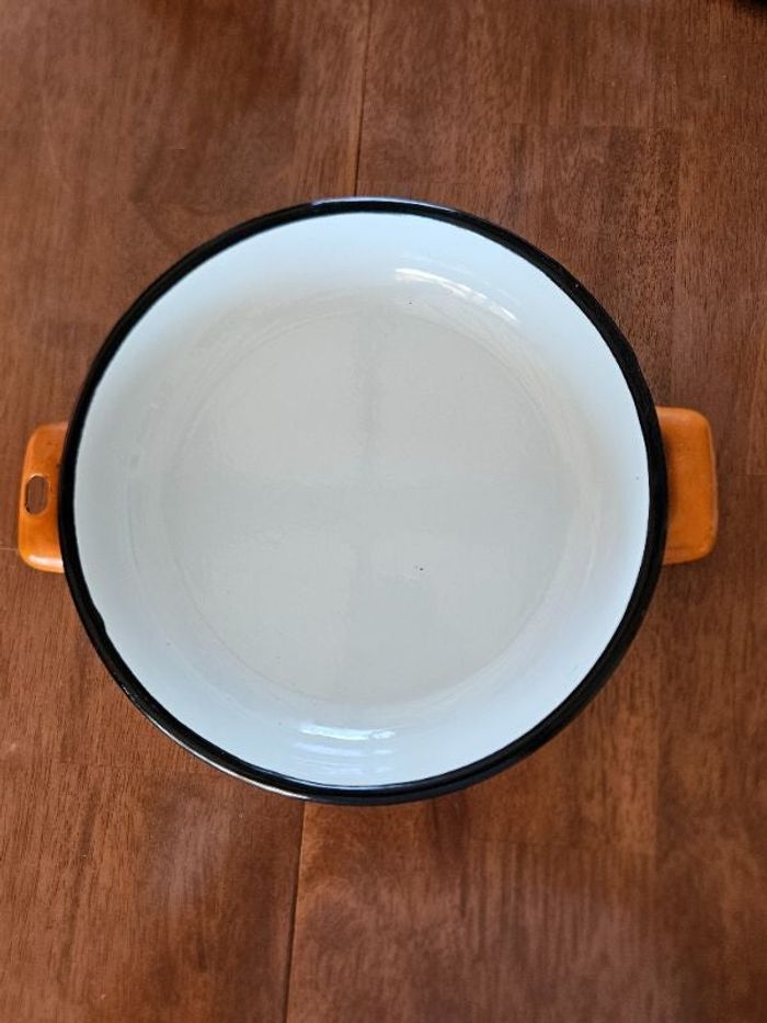 Plat émaillé vintage