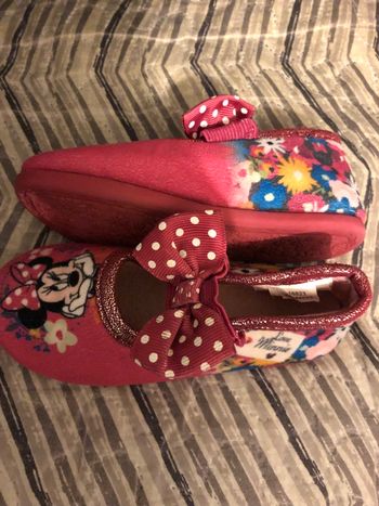 Jolie Chausson Minnie confortable taille 24