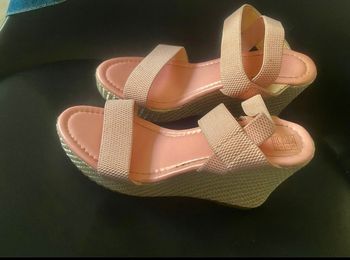 Sandales compensées