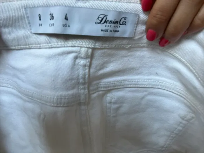 Mini short blanc dentelle - photo numéro 3